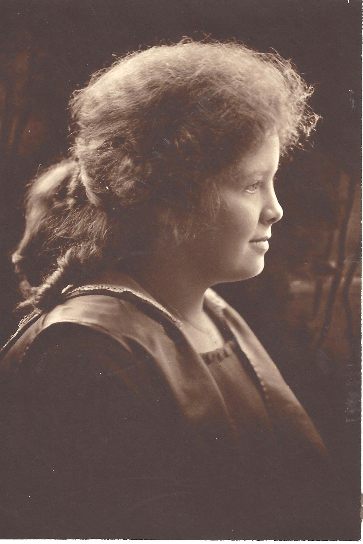 Dorothy Gertrude Bentley Photograph
