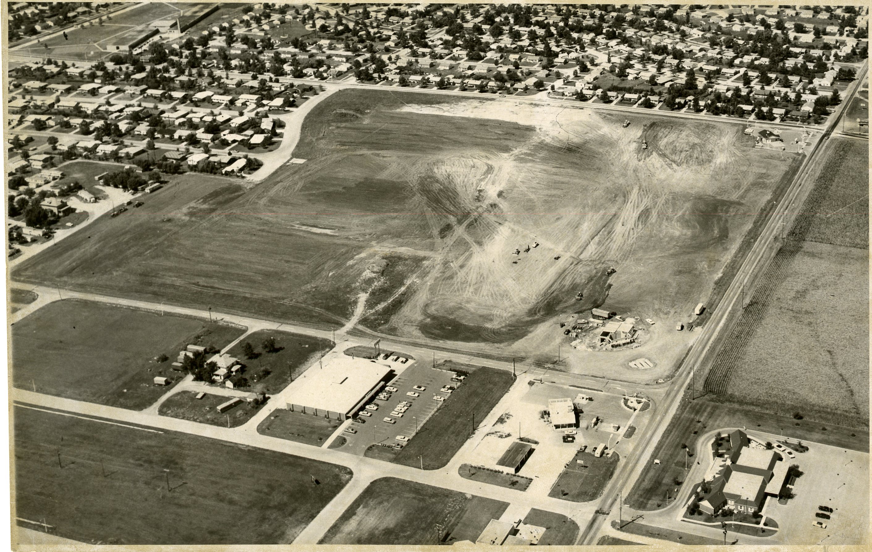 Aerial photograph, Sunnycrest Development, Philo Road, Urbana, 1968