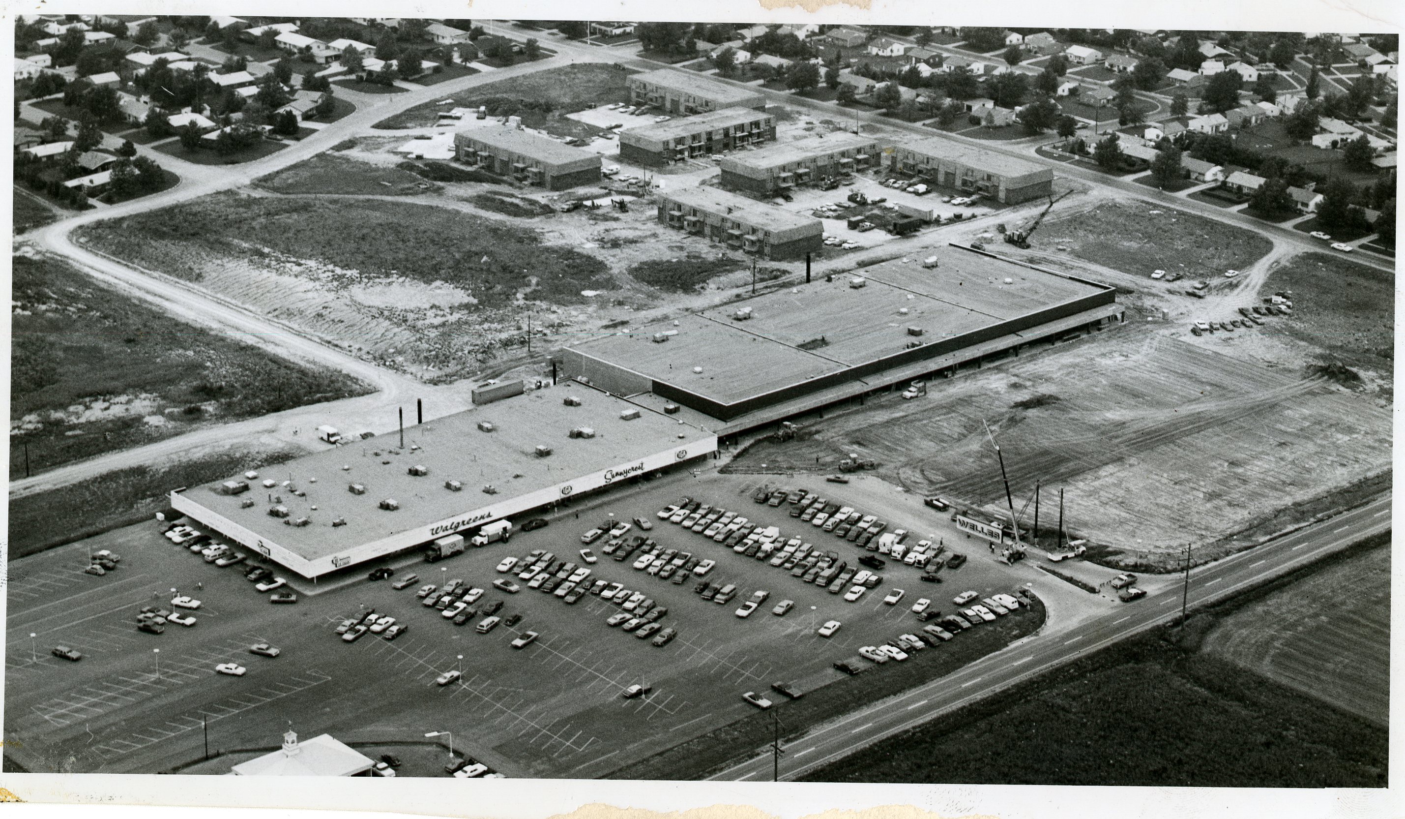 Aerial photograph, Sunnycrest Development, Philo Road, Urbana, after 1971