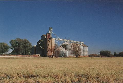 Deers Station Grain Elevator, 1987