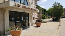 Photo of the entrance to The Urbana Free Library