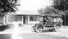 Glines’ delivery truck, 410 West Healey Street, Champaign. 